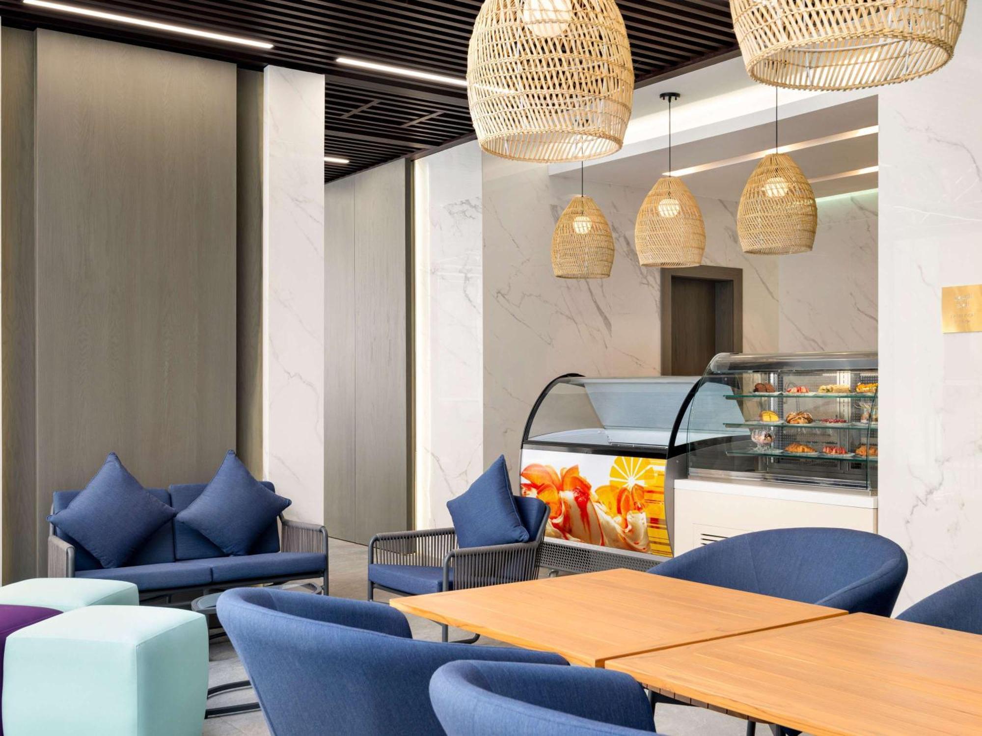 Mercure Riyadh Al Anoud Екстериор снимка