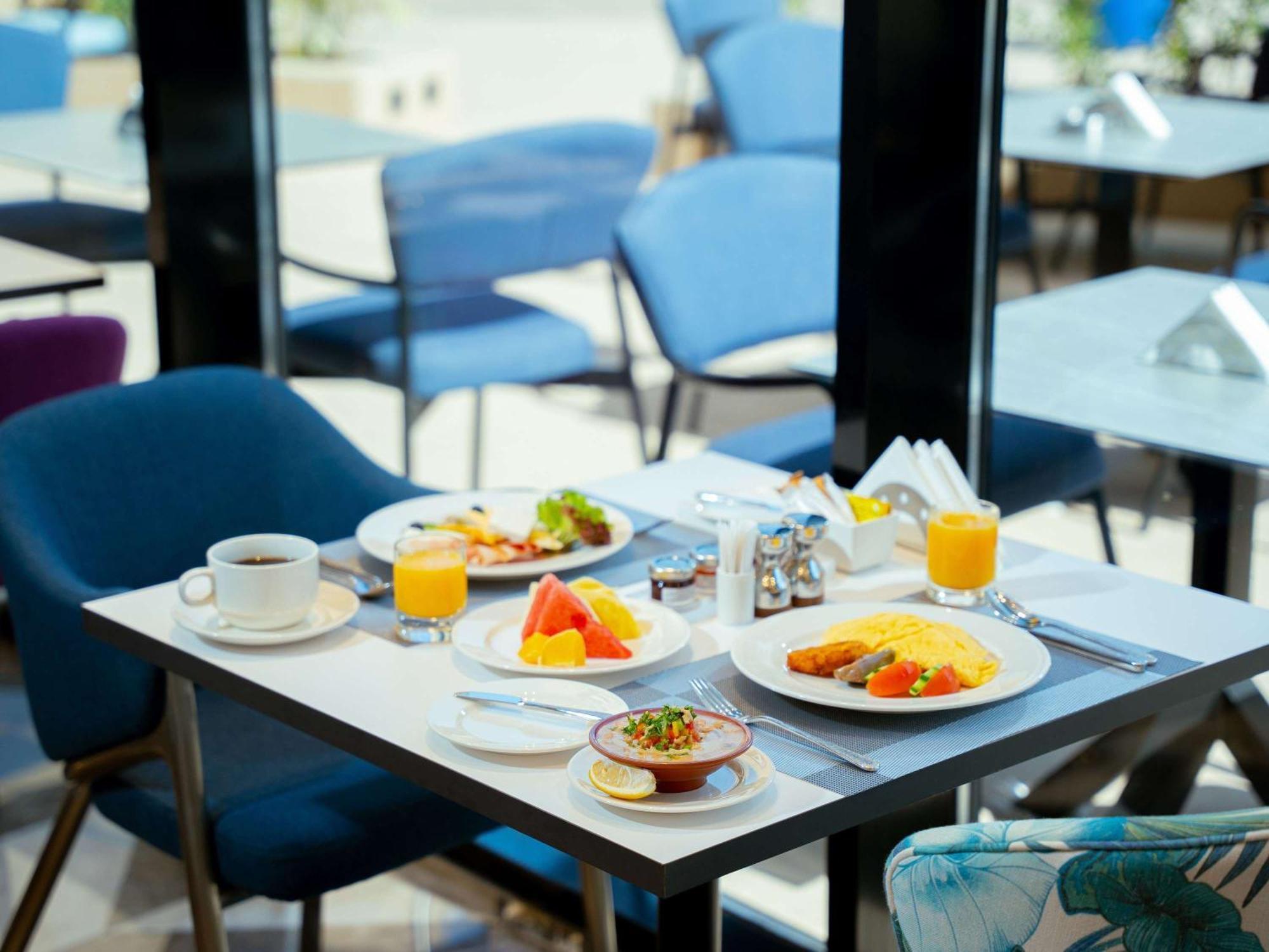 Mercure Riyadh Al Anoud Екстериор снимка