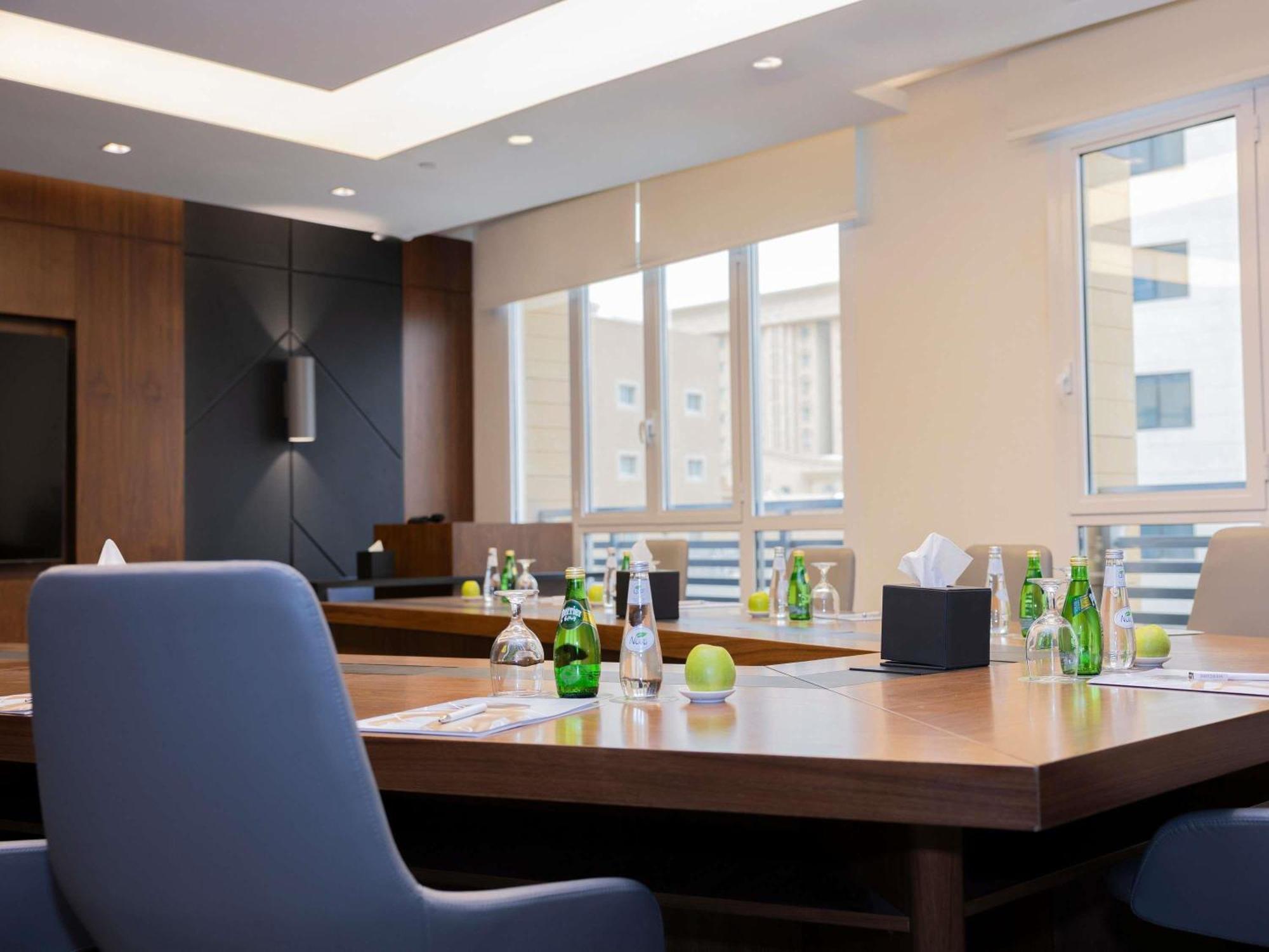 Mercure Riyadh Al Anoud Екстериор снимка