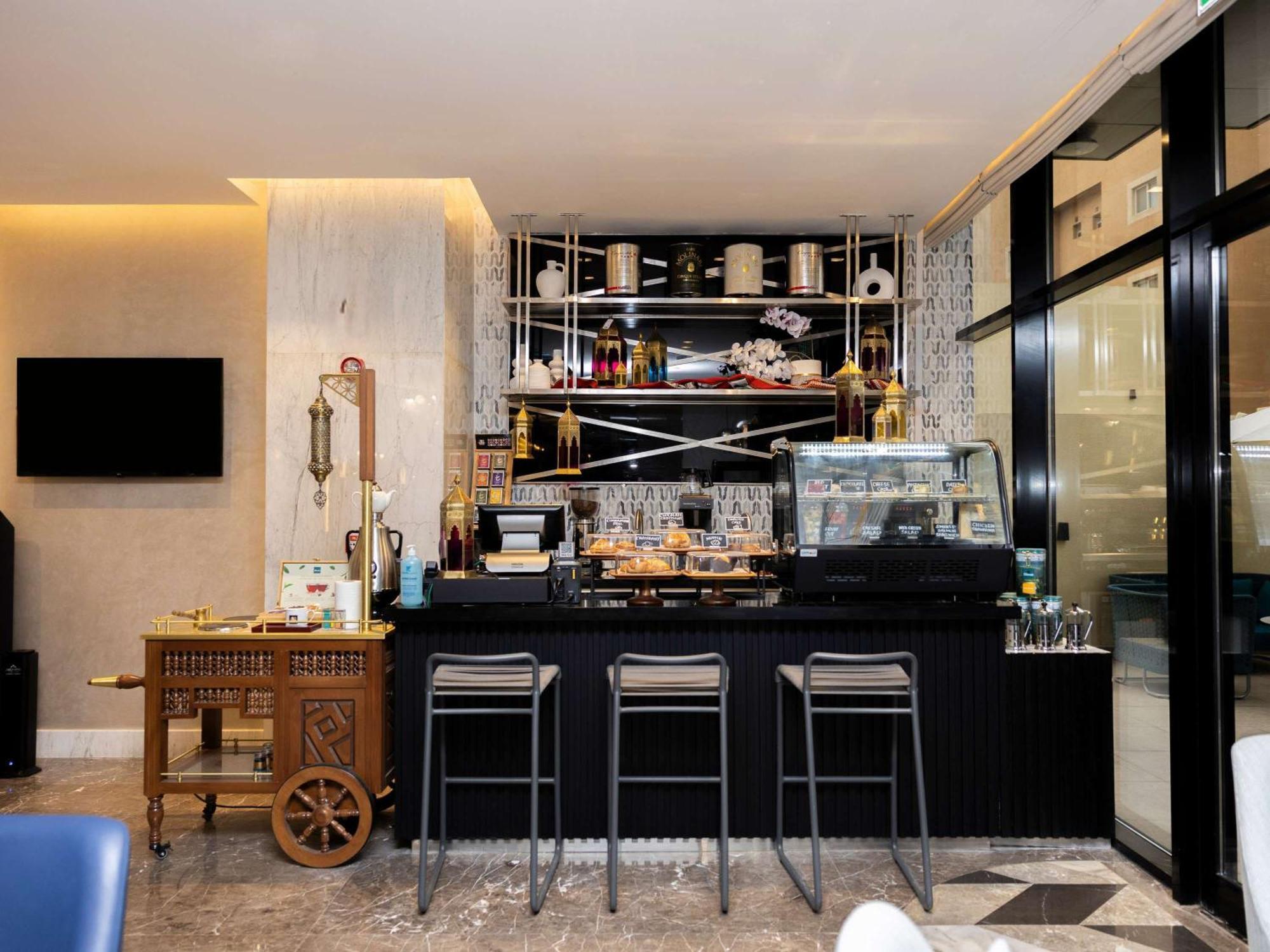 Mercure Riyadh Al Anoud Екстериор снимка