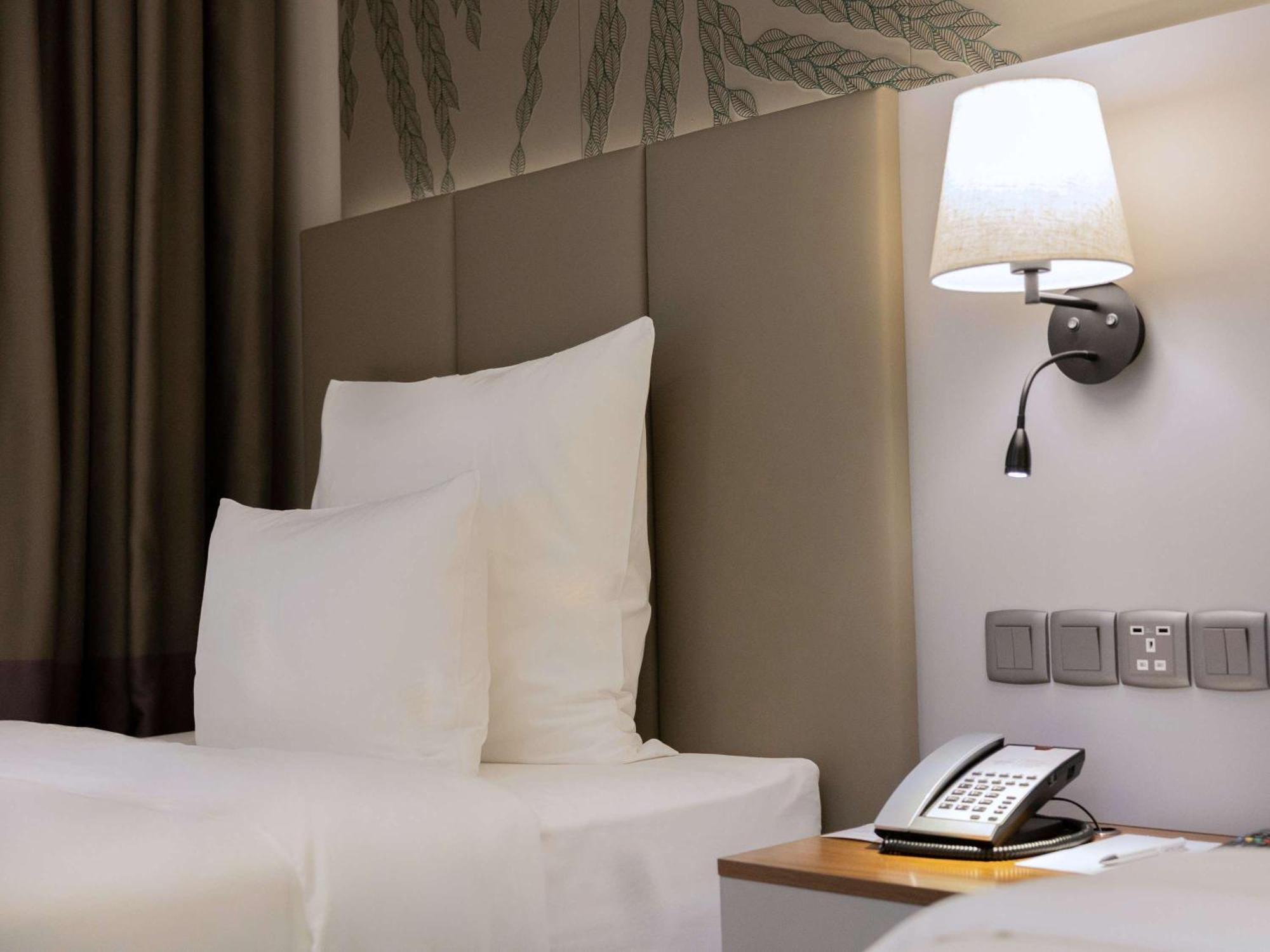 Mercure Riyadh Al Anoud Екстериор снимка